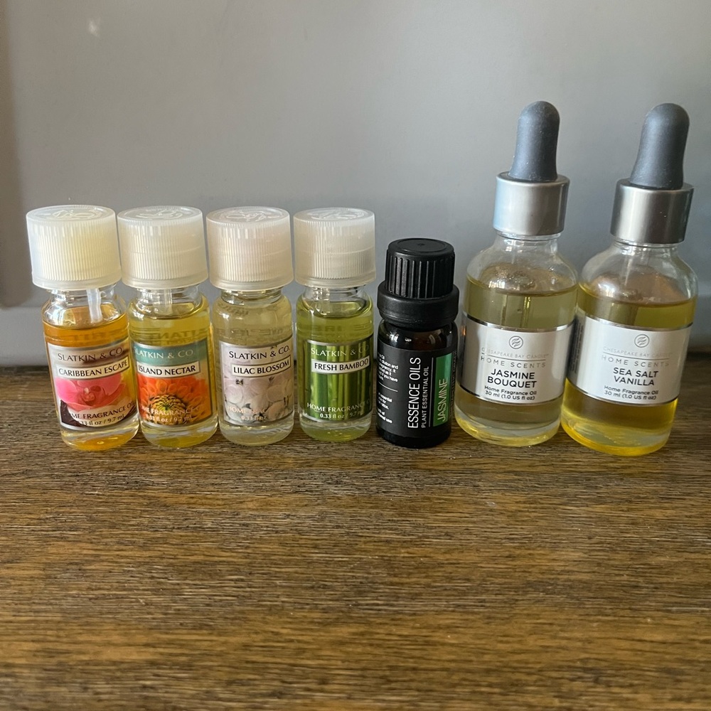 Variety Fragrance Oils (Slatkin & Chesapeake Candles)